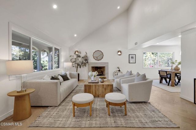 22460 Cairnloch Street, Calabasas, CA 91302