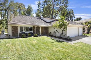 22460 Cairnloch Street, Calabasas, CA 91302