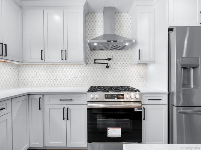 25 Furrow Lane, Levittown, NY 11756