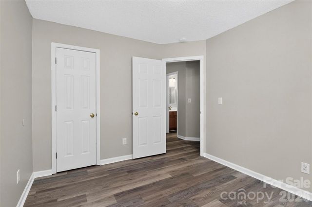 1048 Sandy Point Drive SW, Concord, NC 28025