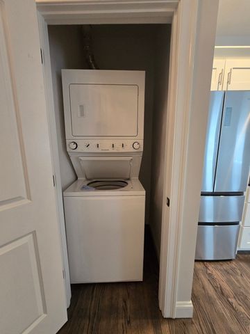 285 Saint George Street 203, Duxbury, MA 02332