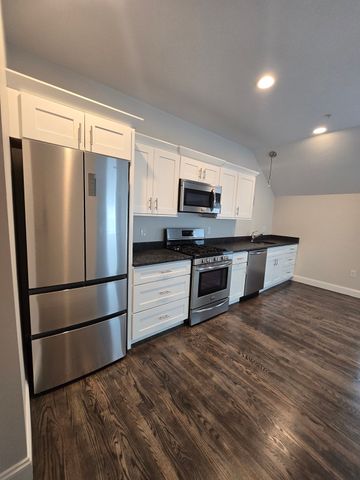 285 Saint George Street 203, Duxbury, MA 02332
