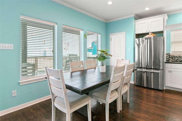 113 Mar Vista Court, Surfside Beach, TX 77541