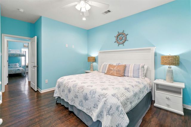 113 Mar Vista Court, Surfside Beach, TX 77541