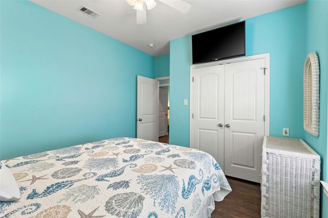 113 Mar Vista Court, Surfside Beach, TX 77541