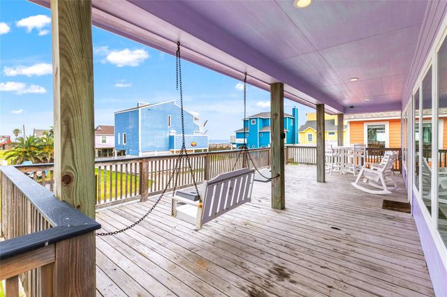 113 Mar Vista Court, Surfside Beach, TX 77541