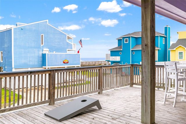 113 Mar Vista Court, Surfside Beach, TX 77541