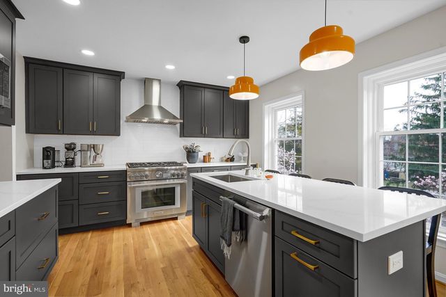 5934 MUNSON CT, Falls Church, VA 22041