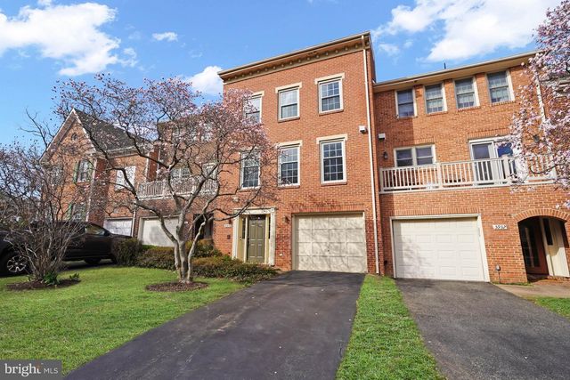 5934 MUNSON CT, Falls Church, VA 22041