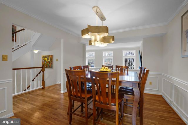 5934 MUNSON CT, Falls Church, VA 22041