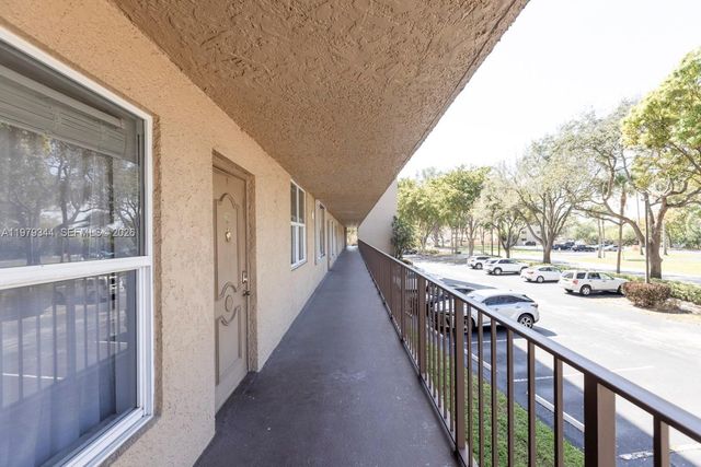 4550 NW 18th Avenue 206, Deerfield Beach, FL 33064