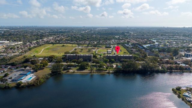 4550 NW 18th Avenue 206, Deerfield Beach, FL 33064