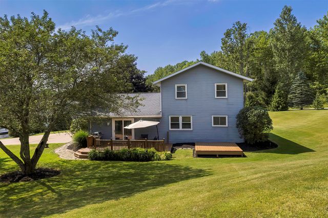 8698 HAFT Road, Erie, PA 16510