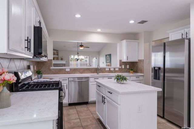 9819 GAZELLE FRD, San Antonio, TX 78251