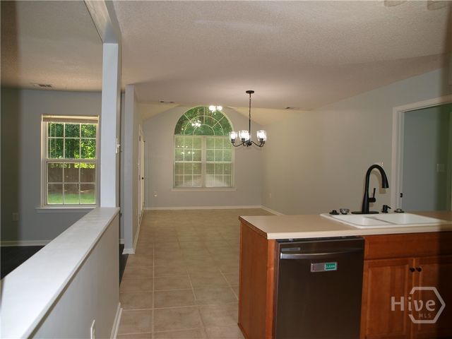 65 Shady Hill Circle, Richmond Hill, GA 31324