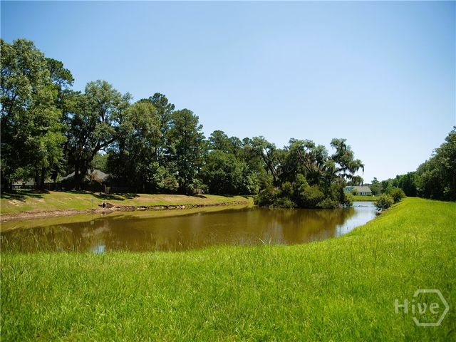 65 Shady Hill Circle, Richmond Hill, GA 31324