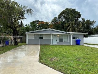 5820 Atlanta Street F, Hollywood, FL 33021
