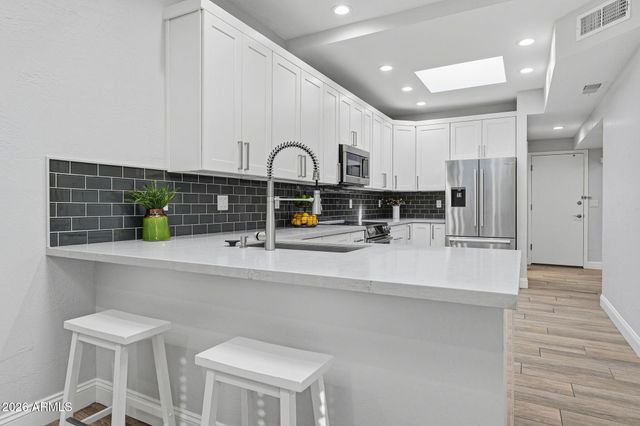 6322 N 19TH Street, Phoenix, AZ 85016