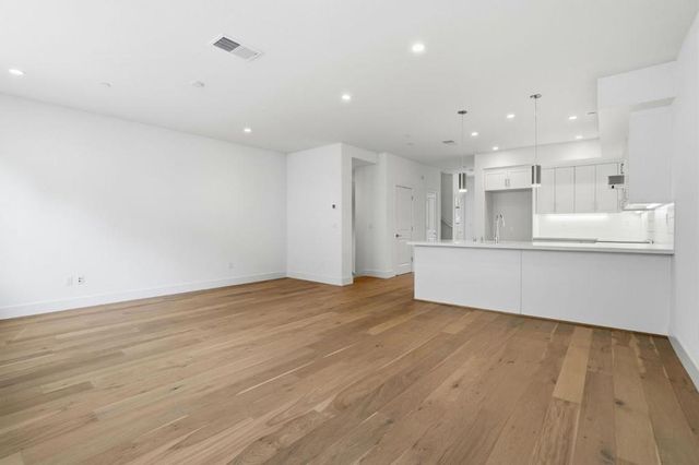 2737 Oak Road, Walnut Creek, CA 94597