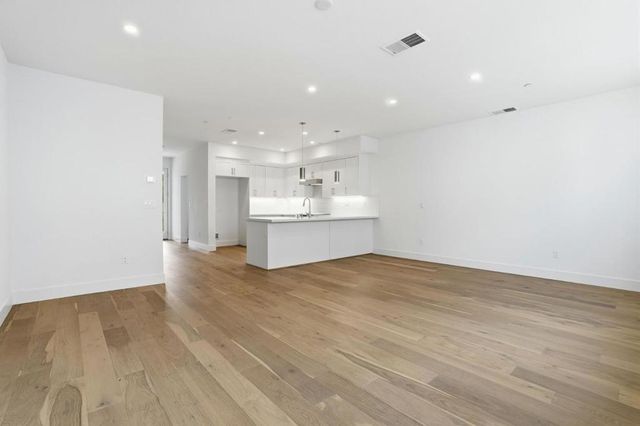 2737 Oak Road, Walnut Creek, CA 94597