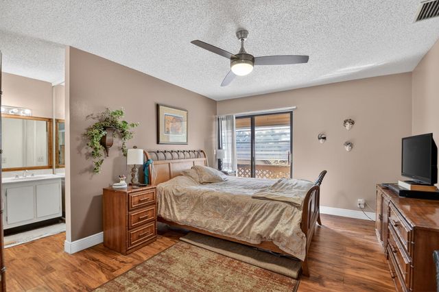 5373 Stonybrook Lane, Boynton Beach, FL 33437