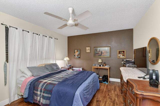 5373 Stonybrook Lane, Boynton Beach, FL 33437