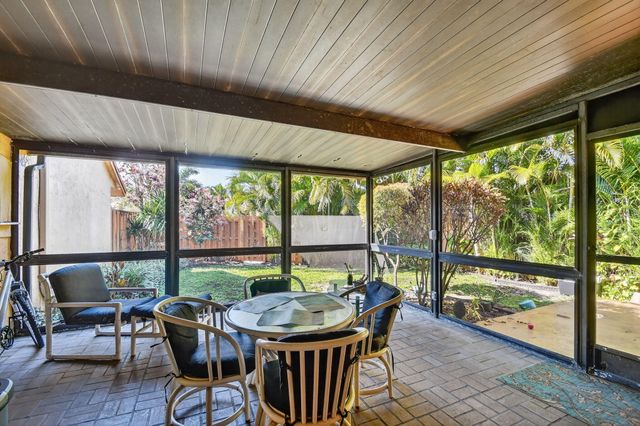 5373 Stonybrook Lane, Boynton Beach, FL 33437