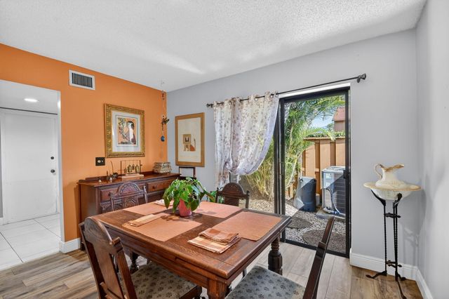 5373 Stonybrook Lane, Boynton Beach, FL 33437