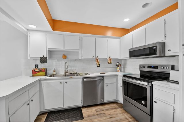 5373 Stonybrook Lane, Boynton Beach, FL 33437