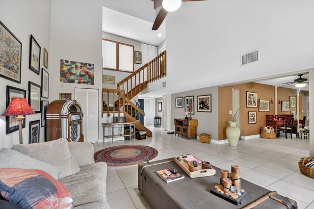 5373 Stonybrook Lane, Boynton Beach, FL 33437