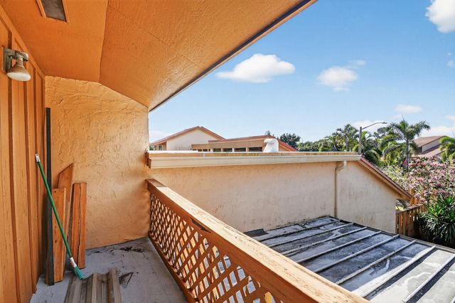 5373 Stonybrook Lane, Boynton Beach, FL 33437