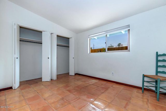 2121 N Country Club Rd Apt 9, Tucson, AZ 85716