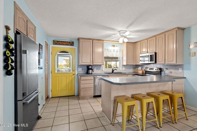 435 34th Street, Sunset Beach, NC 28468