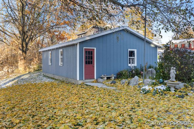 420 Riverside Drive, Portland, MI 48875