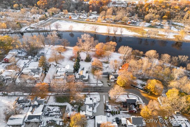 420 Riverside Drive, Portland, MI 48875