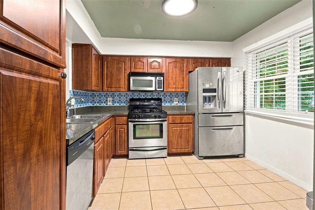 1356 LANDRY CIRCLE, Longwood, FL 32750