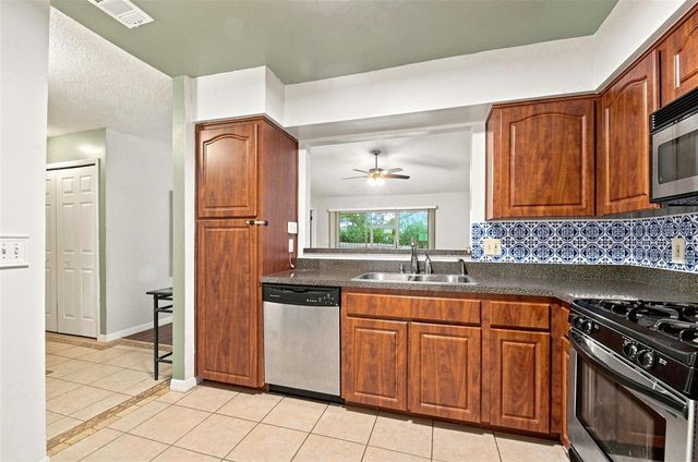 1356 LANDRY CIRCLE, Longwood, FL 32750