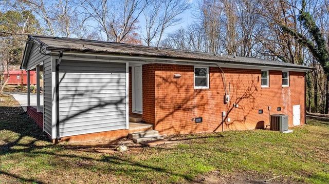 2050 Welborn Circle, Ramseur, NC 27316