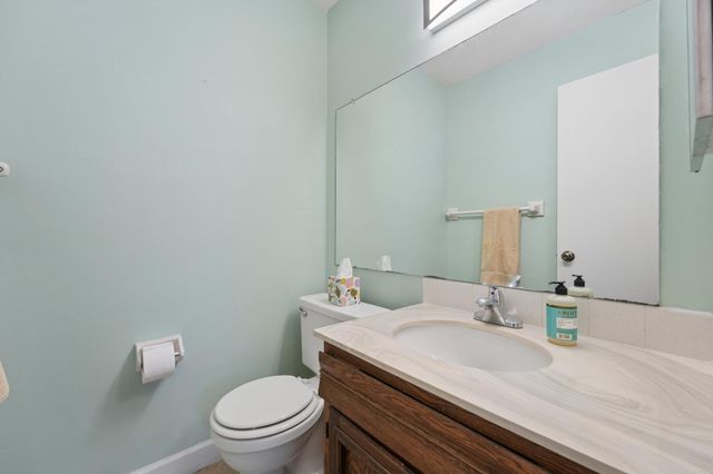 2437 Unity Avenue N, Golden Valley, MN 55422