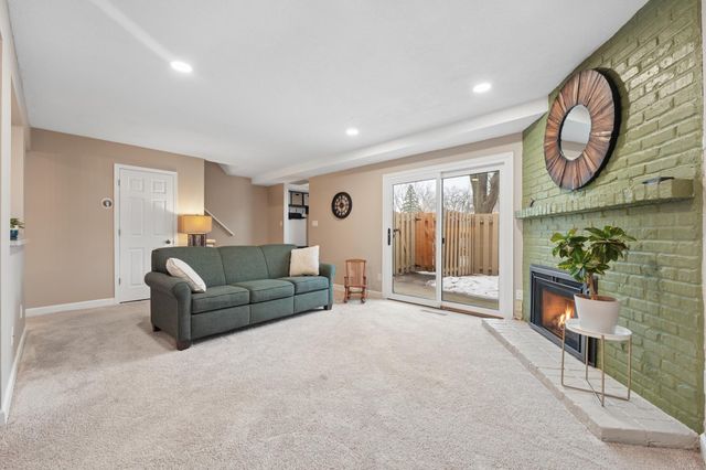 2437 Unity Avenue N, Golden Valley, MN 55422