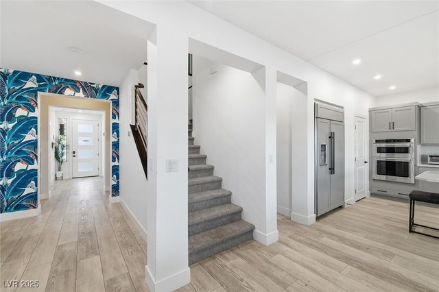 7110 Moss Hill Avenue, Las Vegas, NV 89113