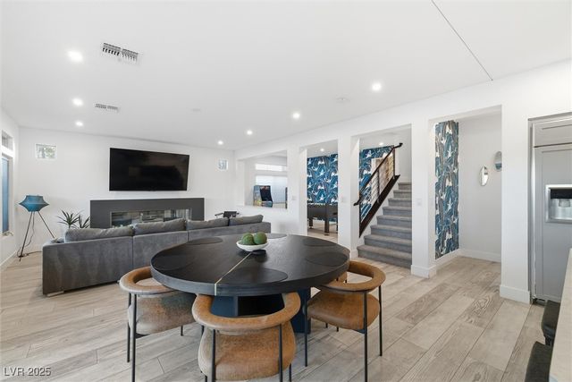 7110 Moss Hill Avenue, Las Vegas, NV 89113