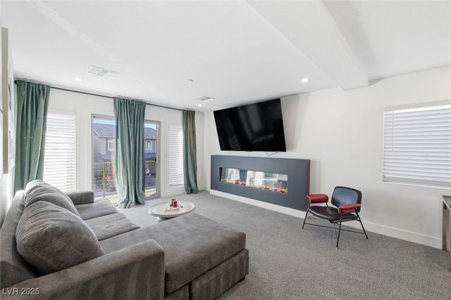 7110 Moss Hill Avenue, Las Vegas, NV 89113