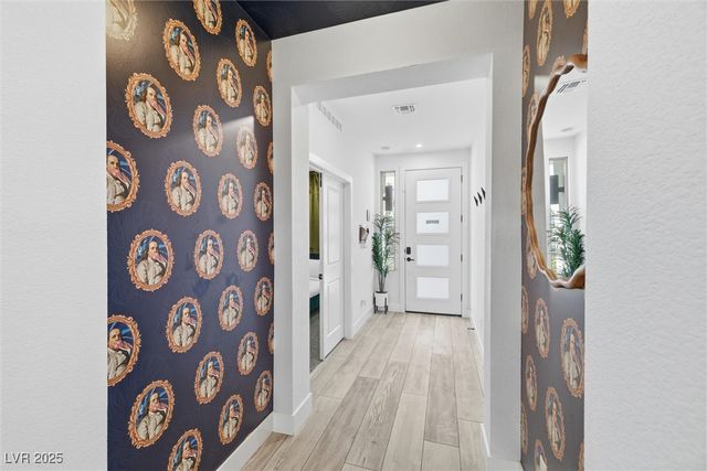 7110 Moss Hill Avenue, Las Vegas, NV 89113