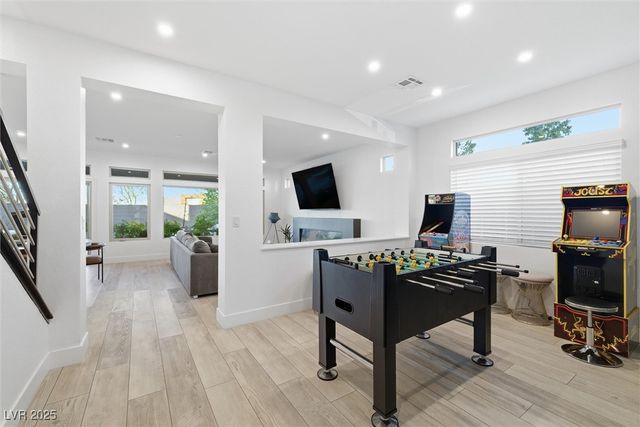 7110 Moss Hill Avenue, Las Vegas, NV 89113