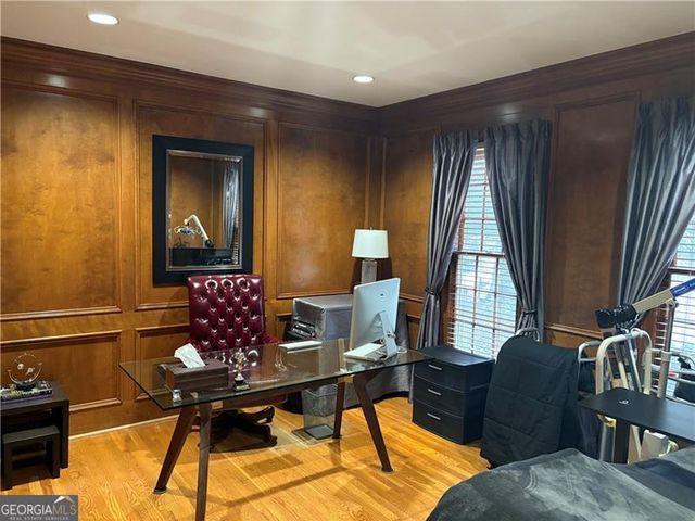 135 Lazy Laurel Chase, Roswell, GA 30076