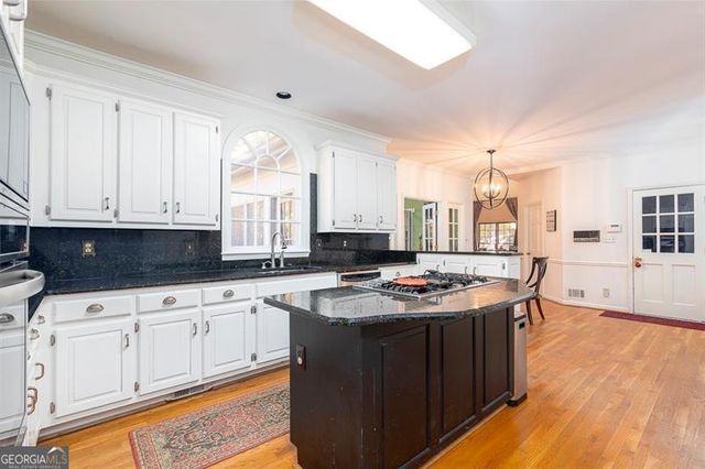 135 Lazy Laurel Chase, Roswell, GA 30076