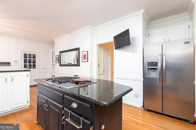 135 Lazy Laurel Chase, Roswell, GA 30076