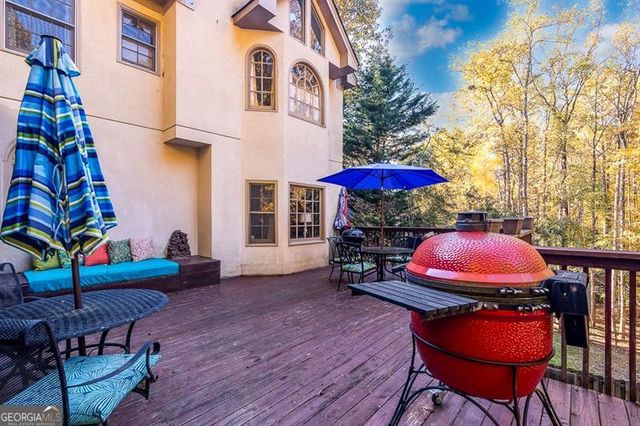 135 Lazy Laurel Chase, Roswell, GA 30076