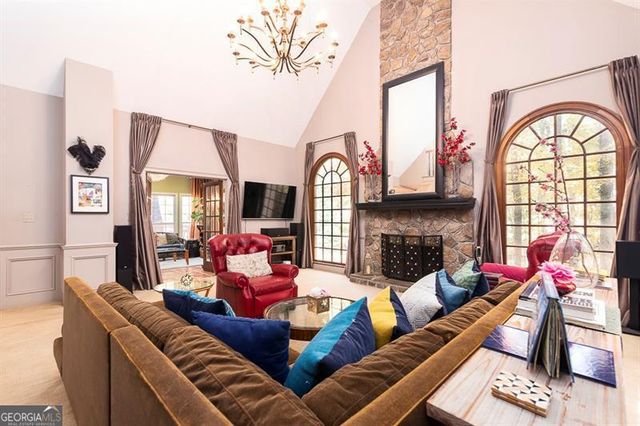 135 Lazy Laurel Chase, Roswell, GA 30076